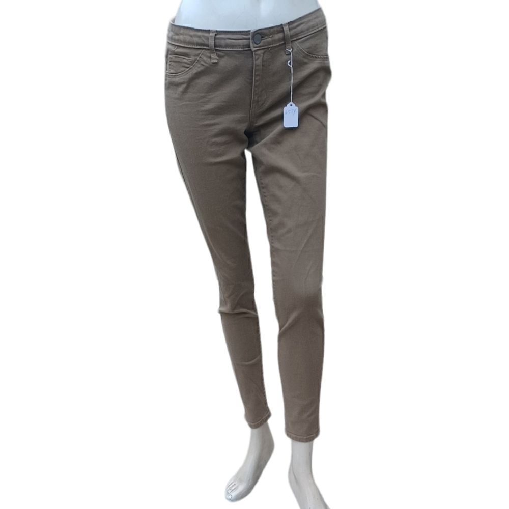 657432....Mossimo Jeggings Jeans Size 6/28R, 8"Rise